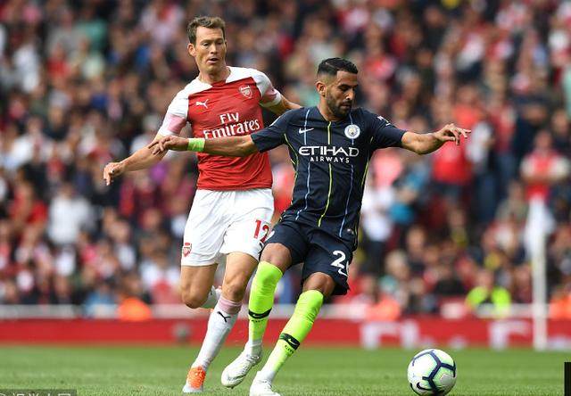 34岁瑞士老将表现抢眼，阿森纳一分没花抢到宝！