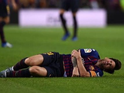 【新闻】足球运动中常见损伤和意外的应急处理指南