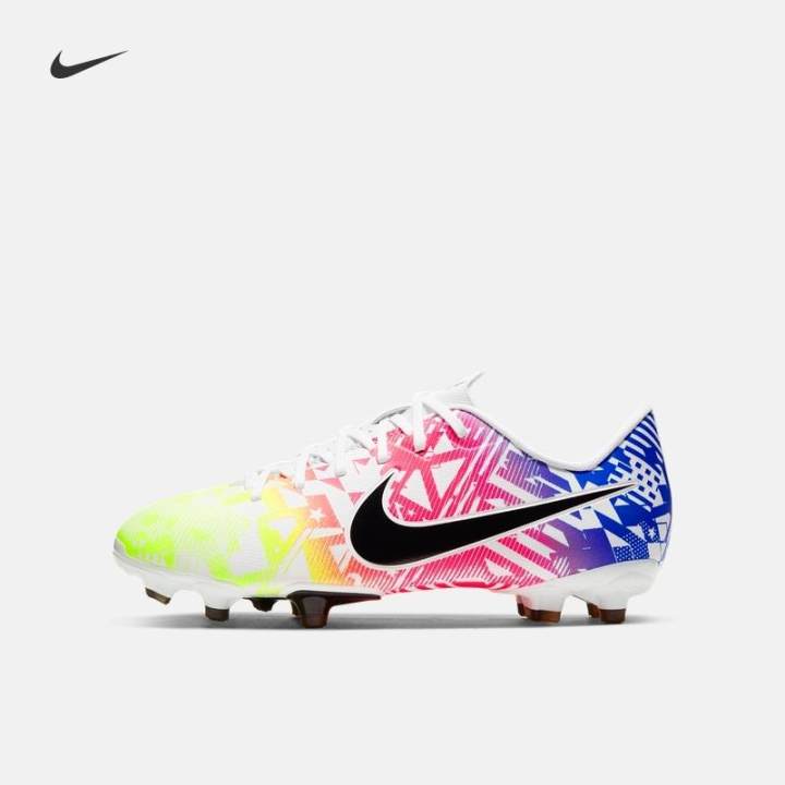 装备彩虹来袭刺客13njr系列足球鞋