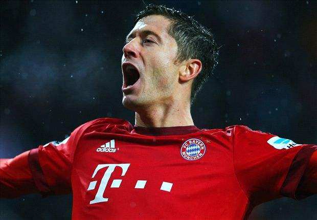 踢球者015丨足坛新王——九五至尊神锋莱万!