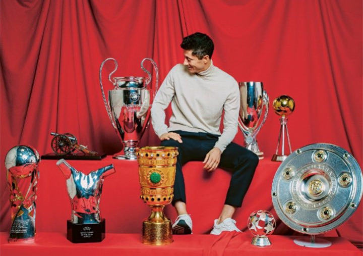 踢球者015丨足坛新王——九五至尊神锋莱万!