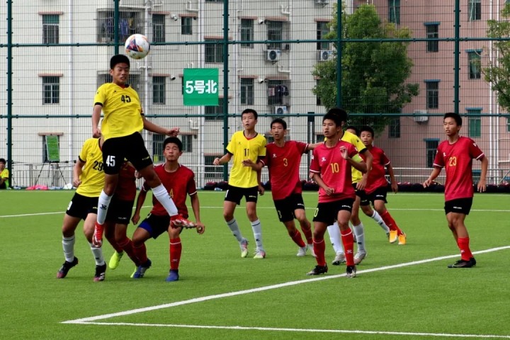 第三轮,珊蒂泉7比1大胜沙井中学,吴泽彬,姜文璟梅开二度,刘舒展,何